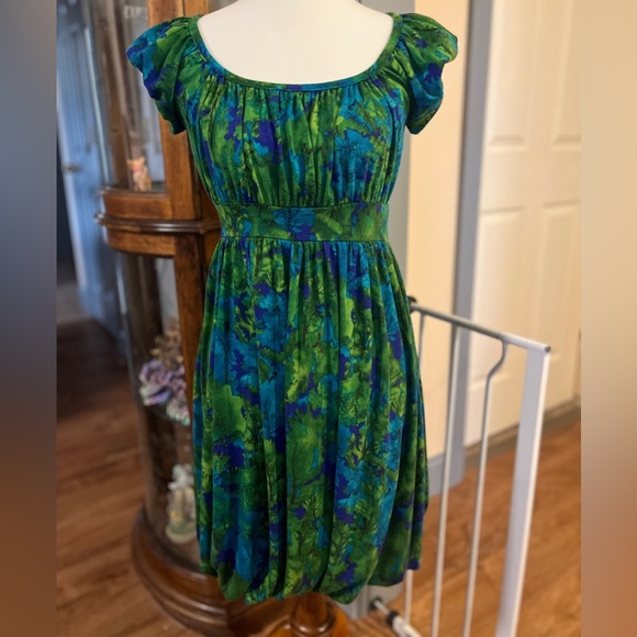 Floral Green & Blue Women's Soft Knit Dress with polyester lining - Picture 1 of 8